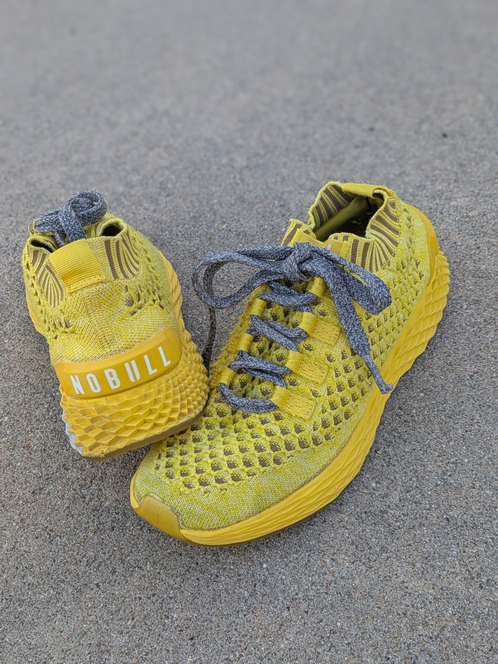 NO BULL Women's Size 6.5 Yellow & Grey Knit Trainer Running Shoes Lightweight